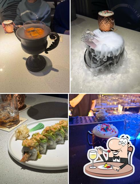 Блюда в "Цунами"