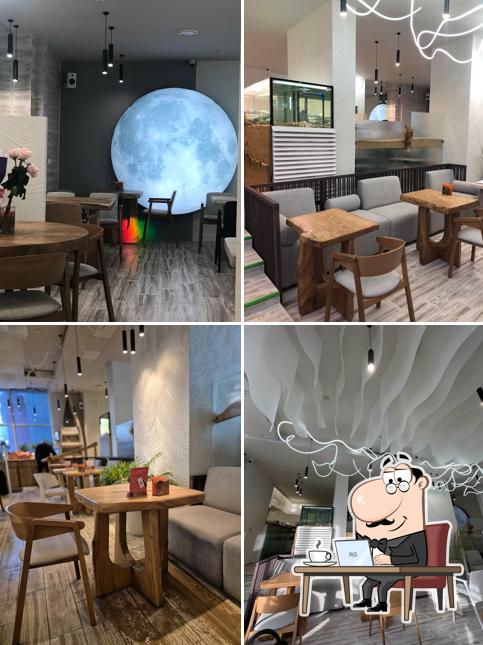 Забронируйте столик в "Crab Cafe"