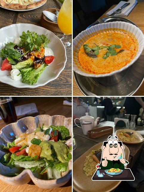 Блюда в "Пуси Лебеди"