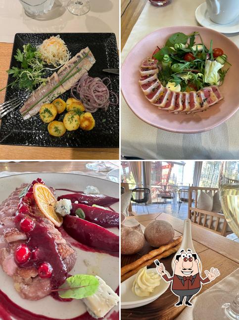 Еда в "Chalet River Club"