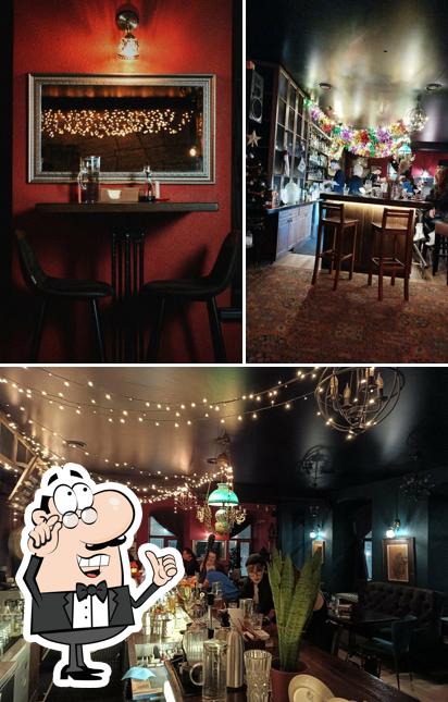 Посмотрите на внутренний интерьер "Ботаник Бар-гербарий"