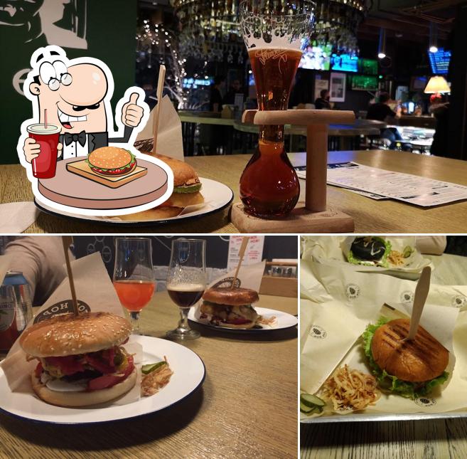 В "TOP HOP 2 крафтовом баре" вы можете попробовать гамбургеры