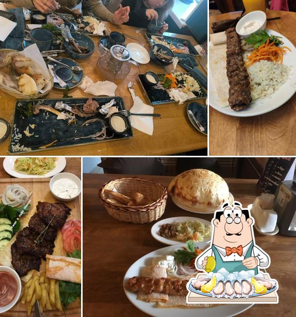 Устрицы в "Мангале"