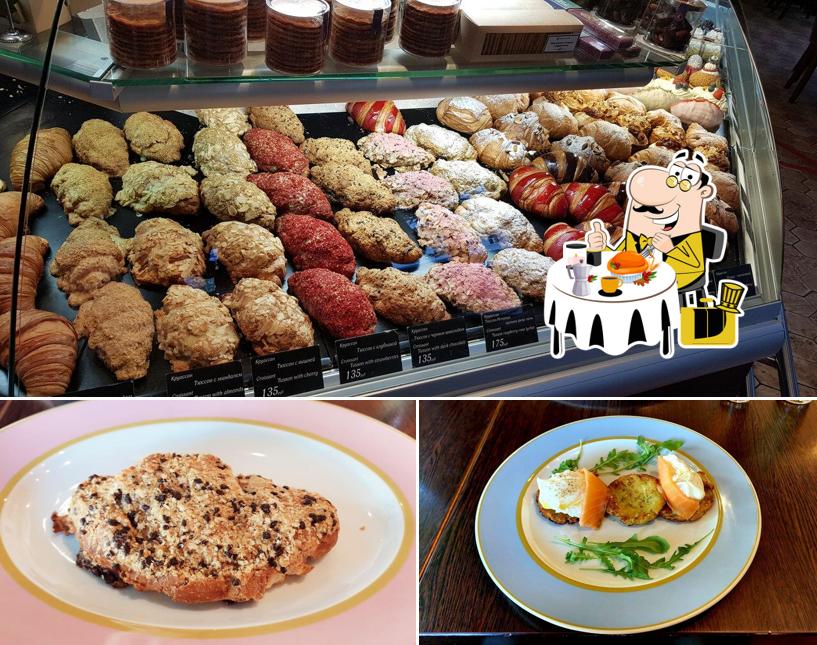 Блюда в "Круассане-кафе"