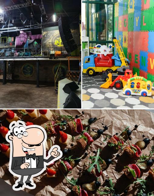 В Ikra есть внешнее оформление, еда и многое другое