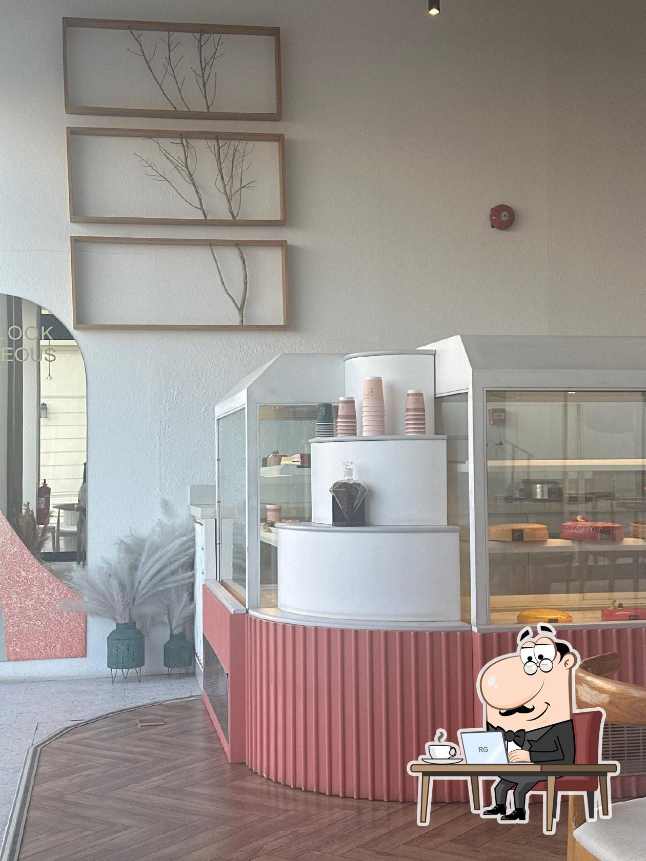 Cake Me out