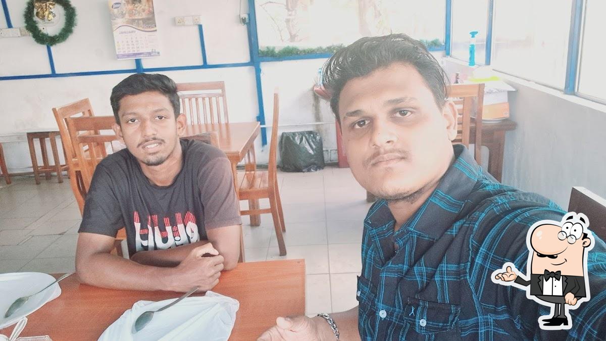 Bයිට්Zz Restaurant