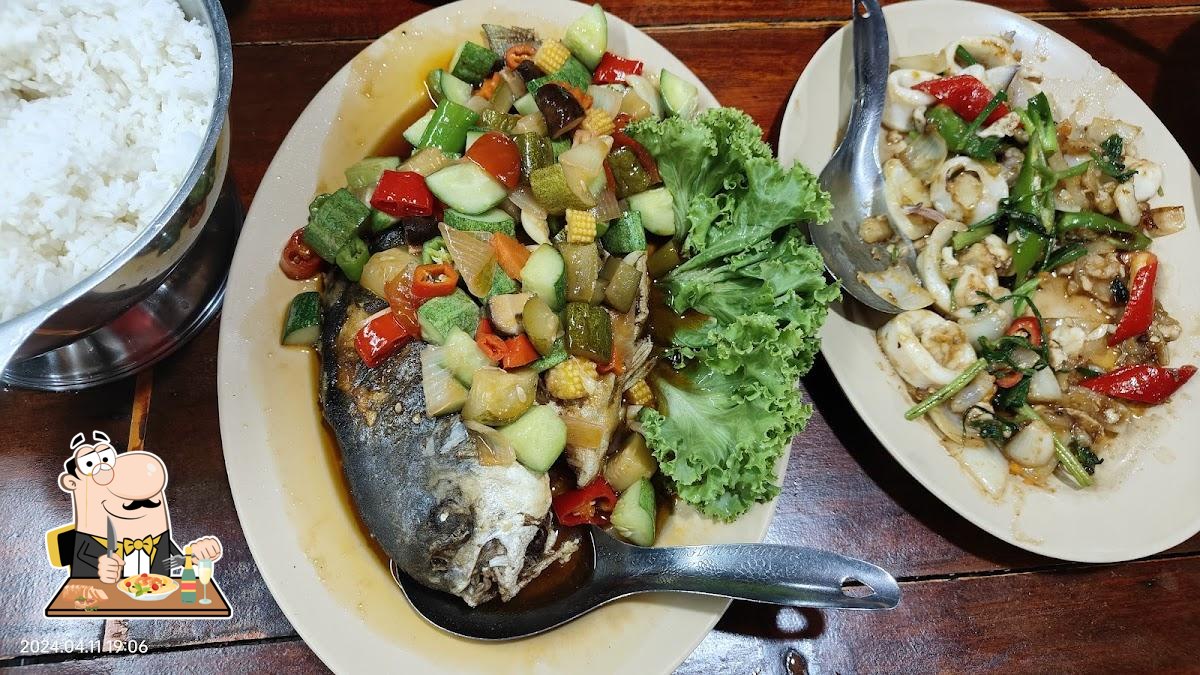 Monthatip Seafood 2