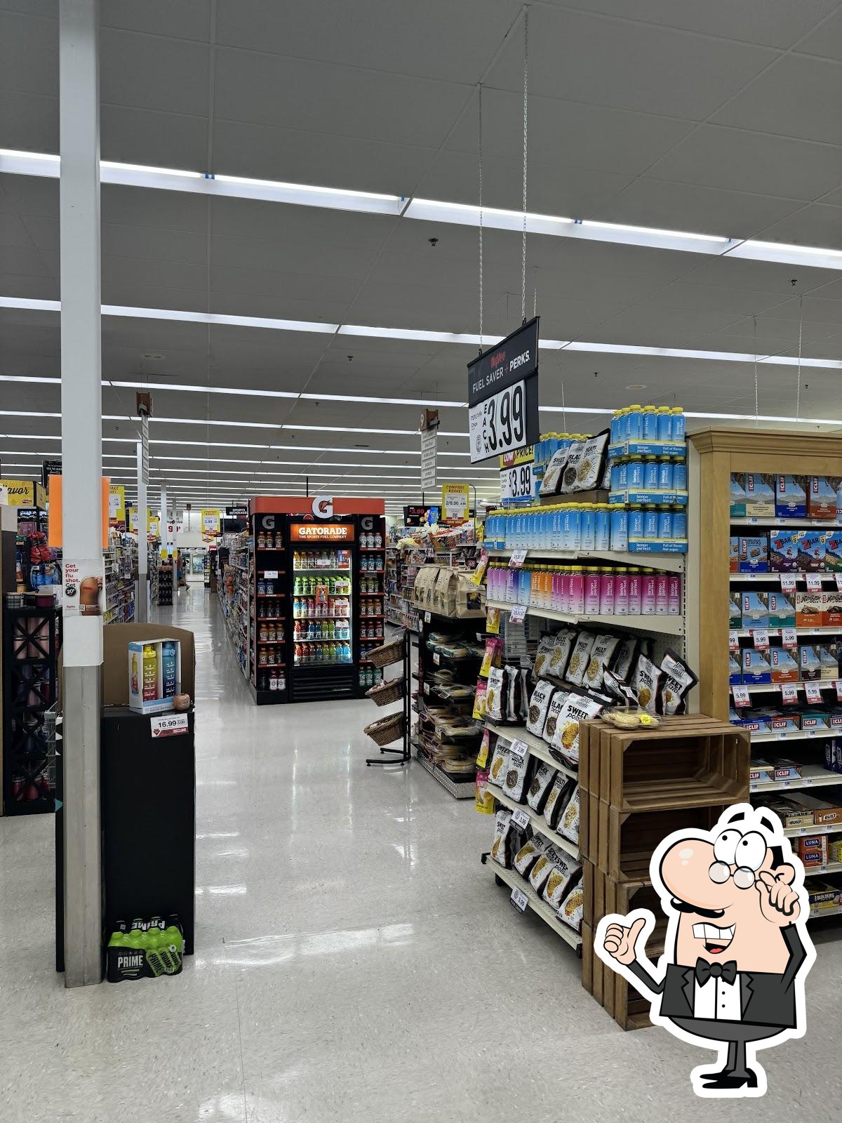 Hy-Vee Grocery Store