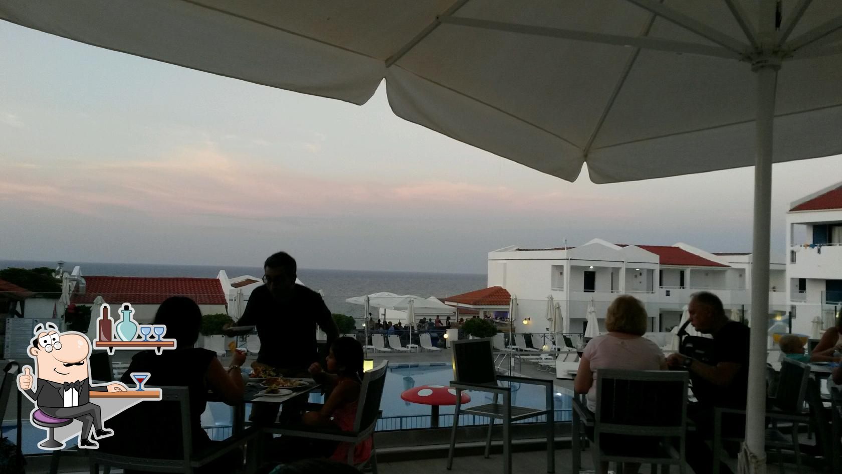 Kentia Pool Club Restaurant at AluaSoul Zakynthos