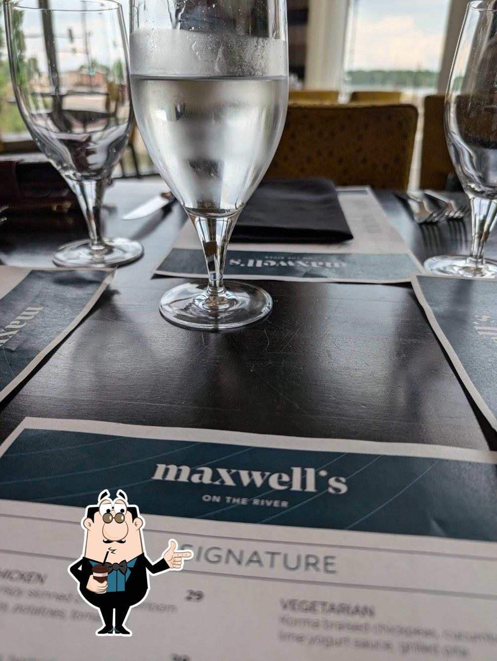 Maxwell's At The Merrill