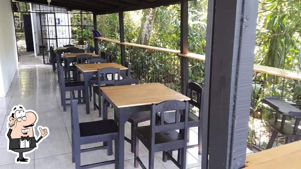 Café & Resto Bar