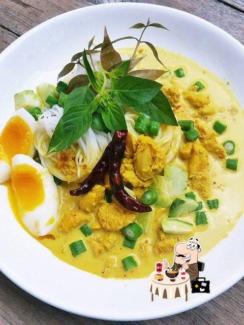 เอวาขนมจีนน้ำยาปู