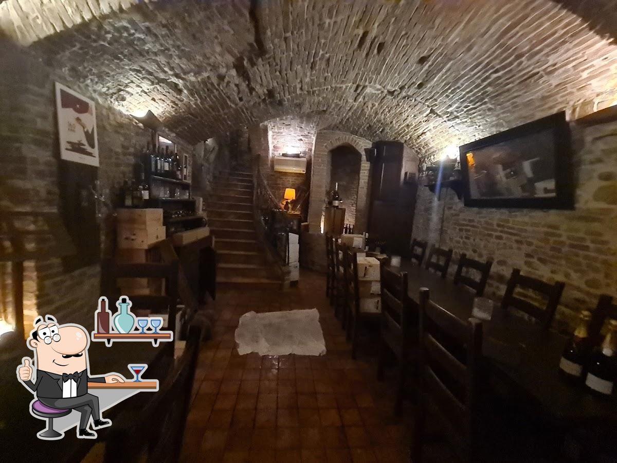 Интерьер "Trattoria Pizzeria Belle Arti".