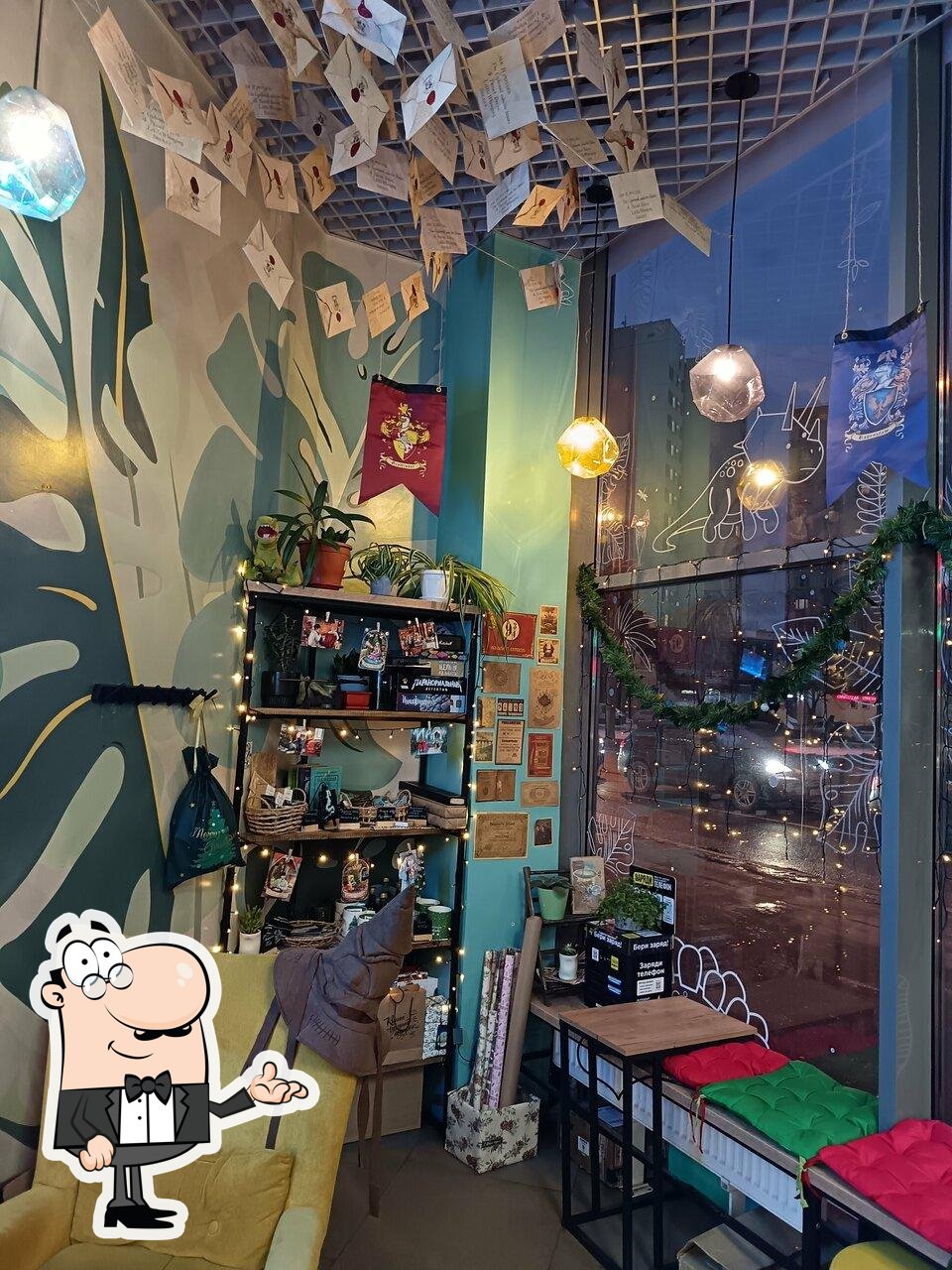 Забронируйте столик в "CoffeeRex".