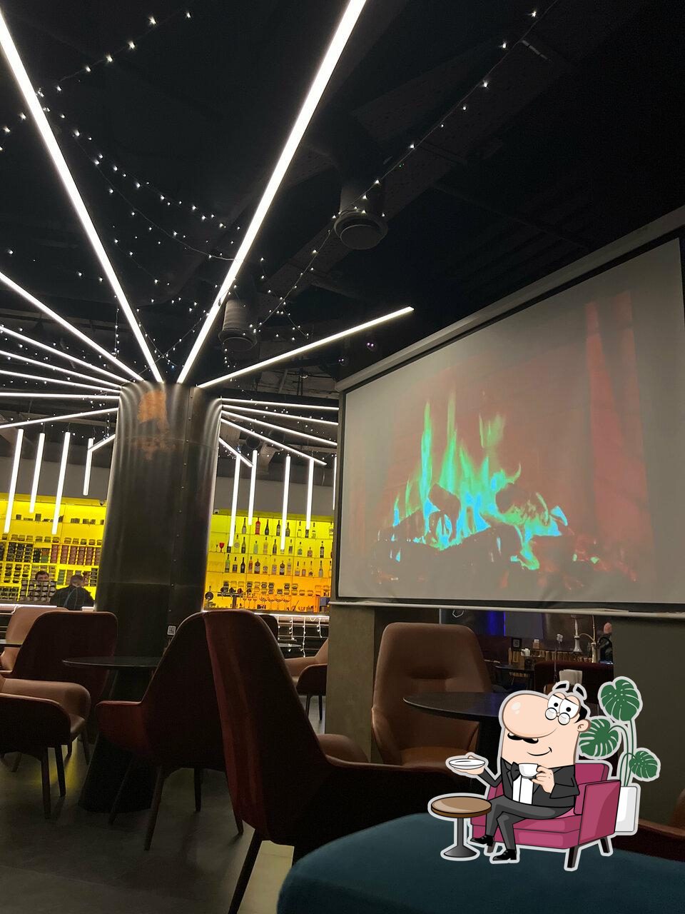 Посмотрите на внутренний интерьер "Moslounge".