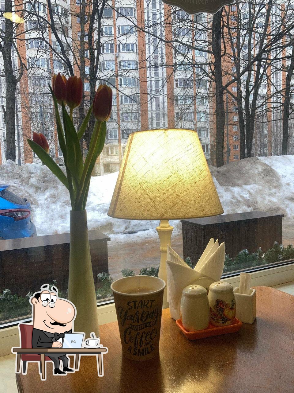 Посмотрите на внутренний интерьер "Кулинария Пироги".