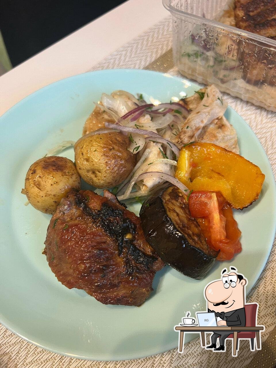 Забронируйте столик в "Чаман".