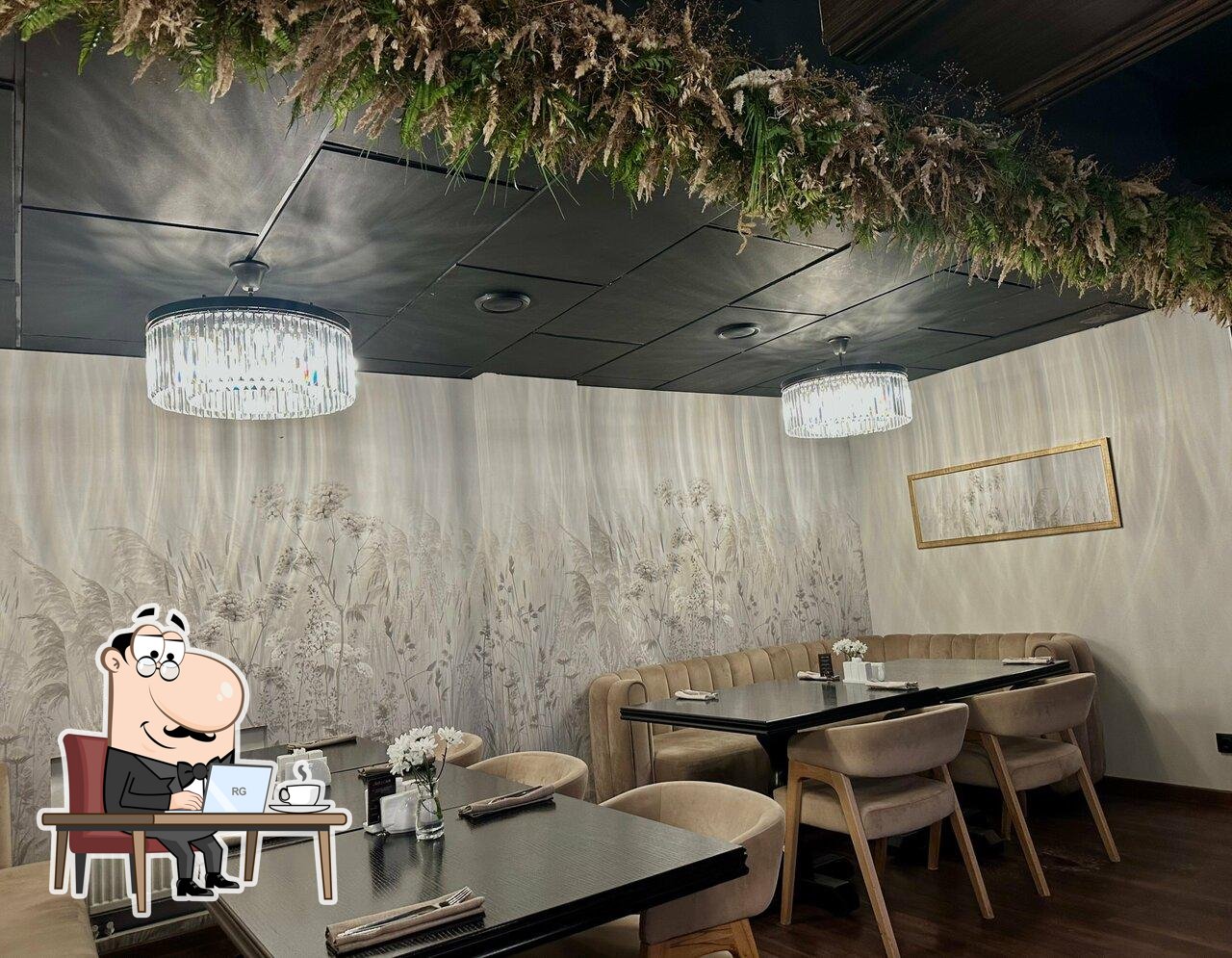 Посмотрите на внутренний интерьер "Ресторан AurA Kitchen&Bar".