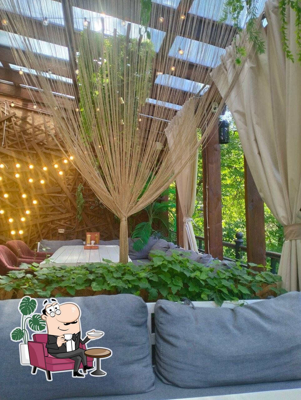 Забронируйте столик в "Мясо".