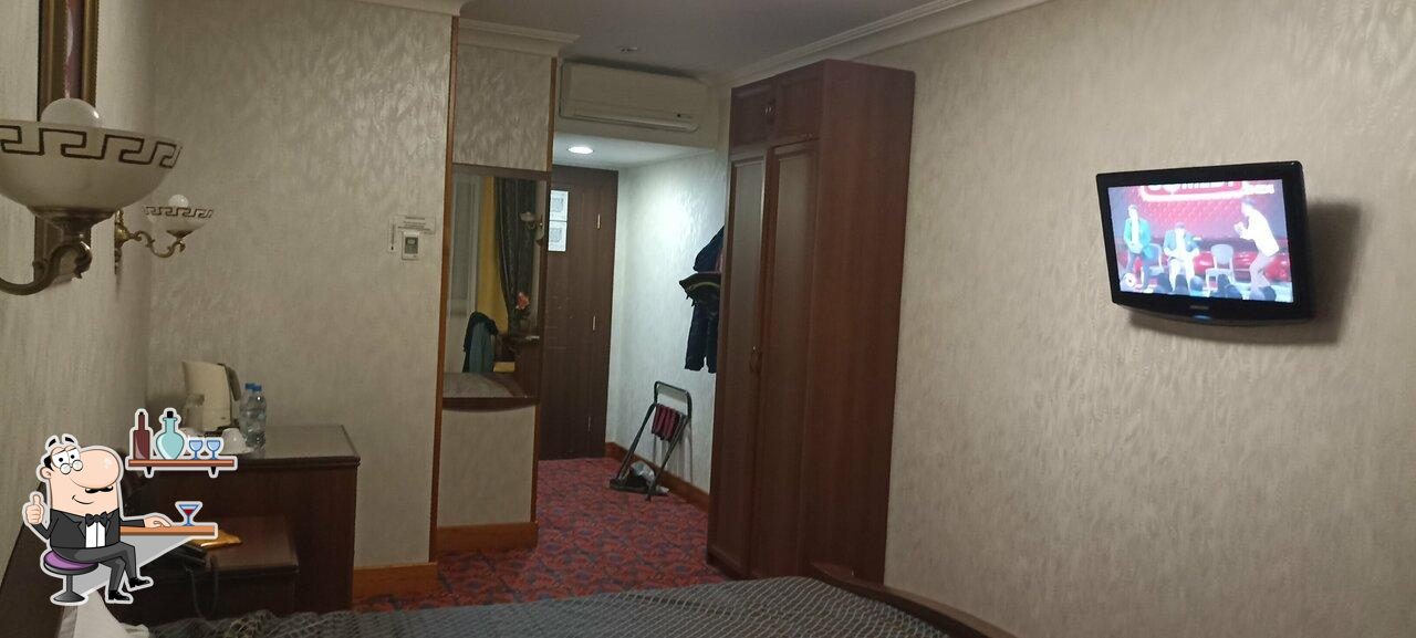 Забронируйте столик в "Поларис".