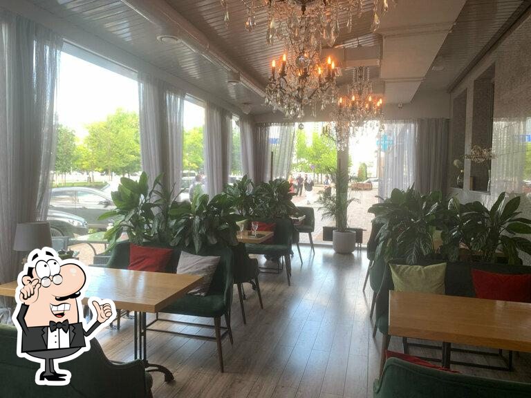 Забронируйте столик в "Veranda".