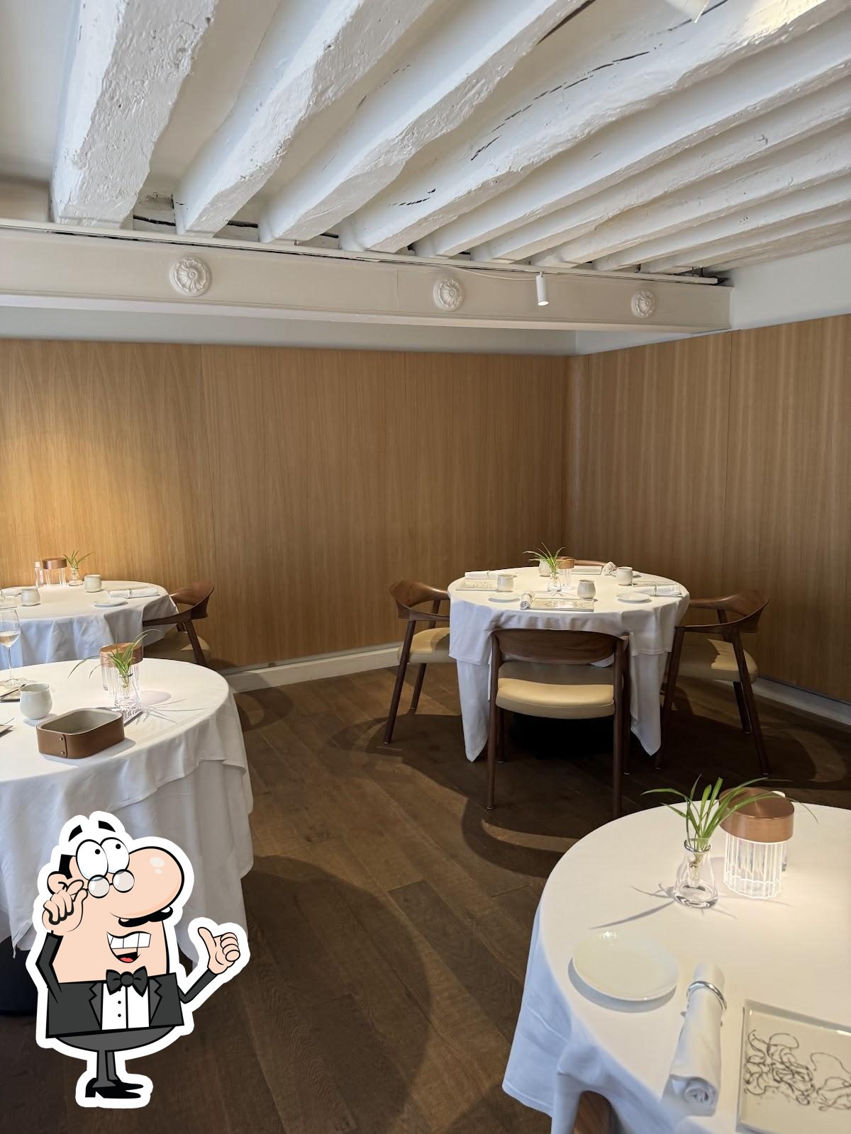 Интерьер "NAKATANI RESTAURANT".