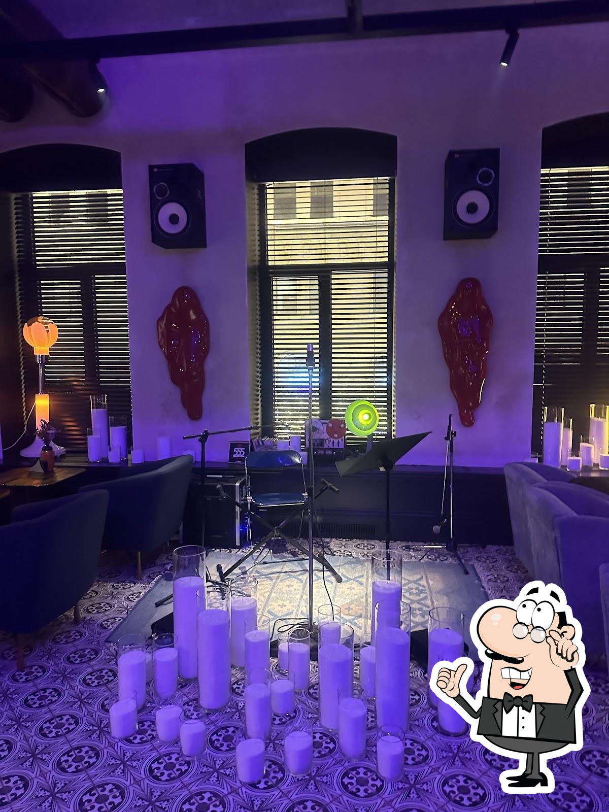 Интерьер "HookahPlace Futura".
