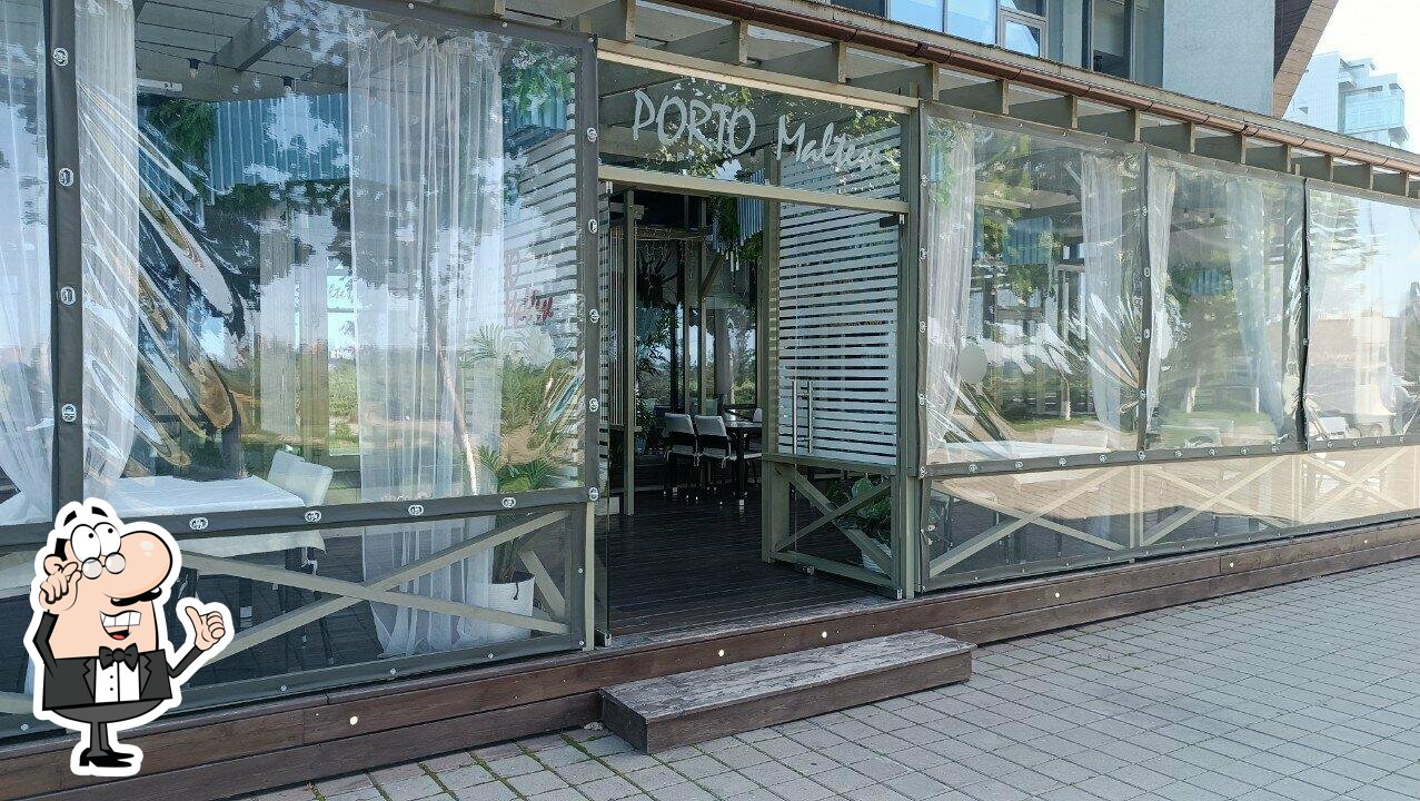 Забронируйте столик в "Порто Мальтезе".