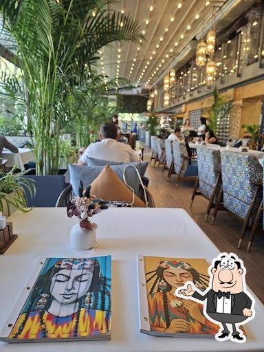 Интерьер "Plov Lounge".