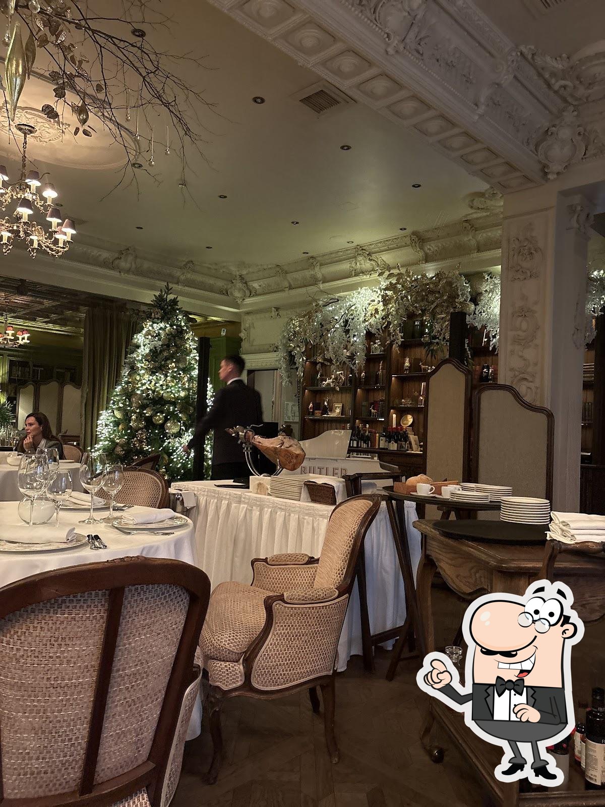 Забронируйте столик в "Butler".