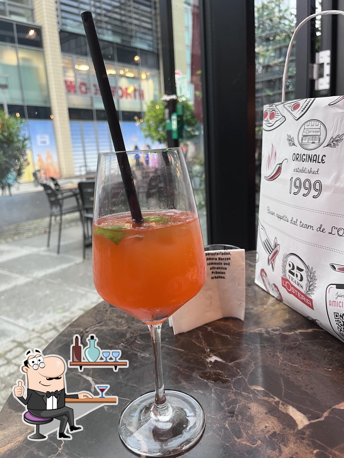Интерьер "L'Osteria Prager Carrée".