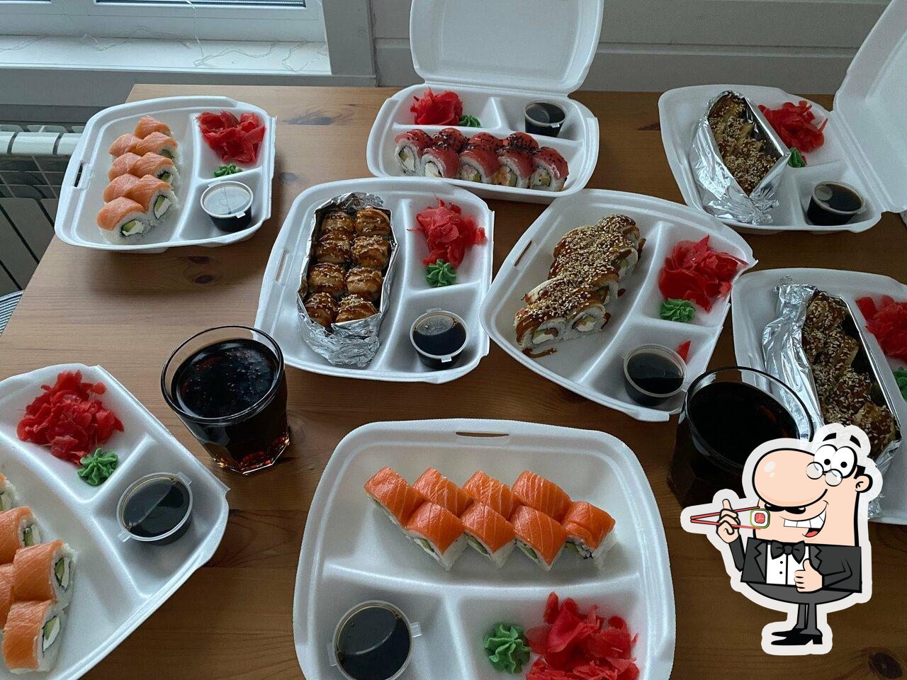В "Суши Маркет" попробуйте суши и роллы.