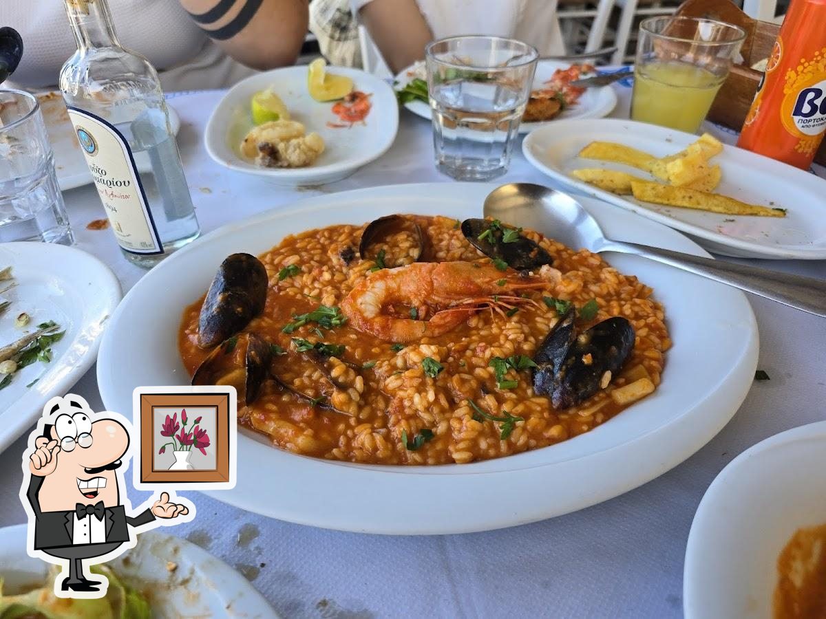 Забронируйте столик в "Taverna Haris".