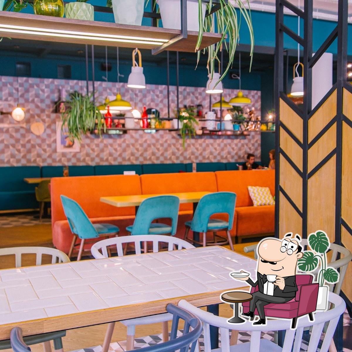 Забронируйте столик в "Mama Pizza".