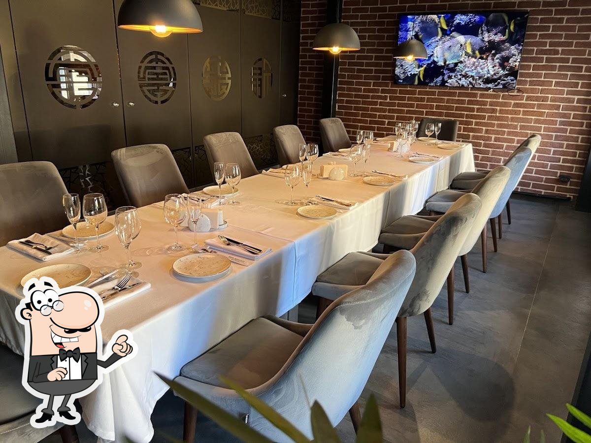 Забронируйте столик в "Чжун ГО".