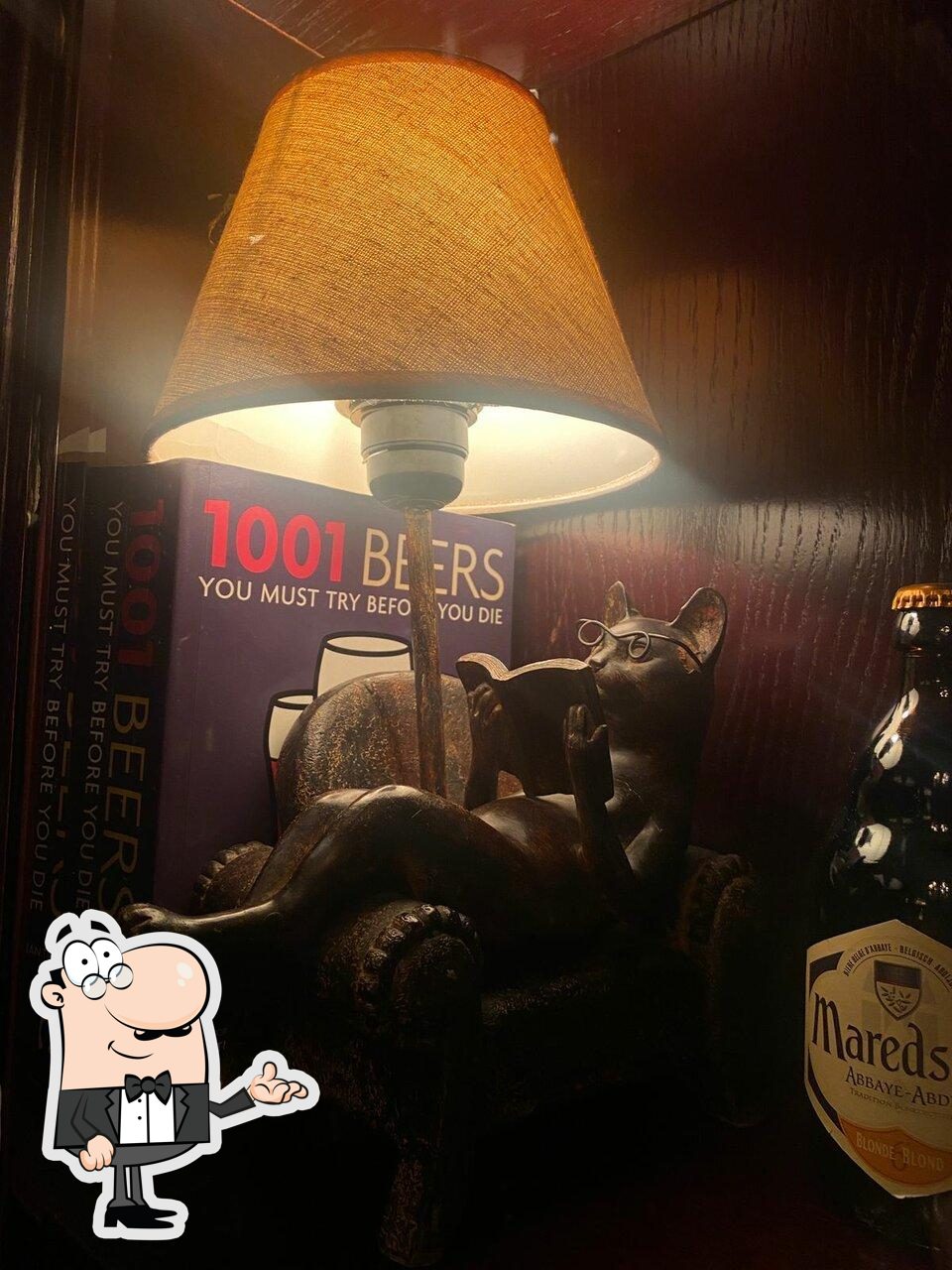 Забронируйте столик в "The Red Fox Pub & Grill".