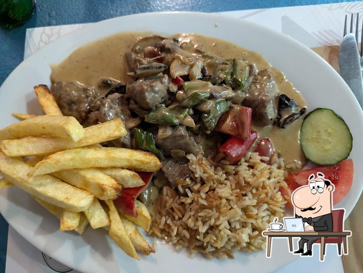 Интерьер "Restaurant Family Taverna".
