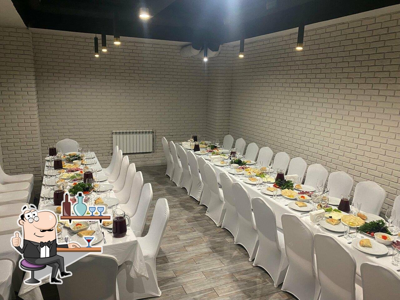 Забронируйте столик в "Очаг".