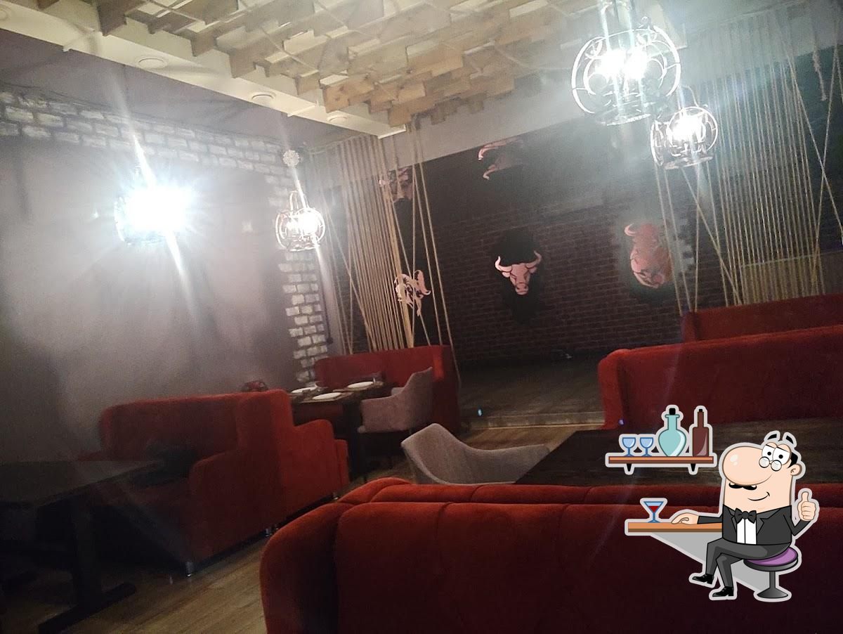 Забронируйте столик в "Шашлычный мир".