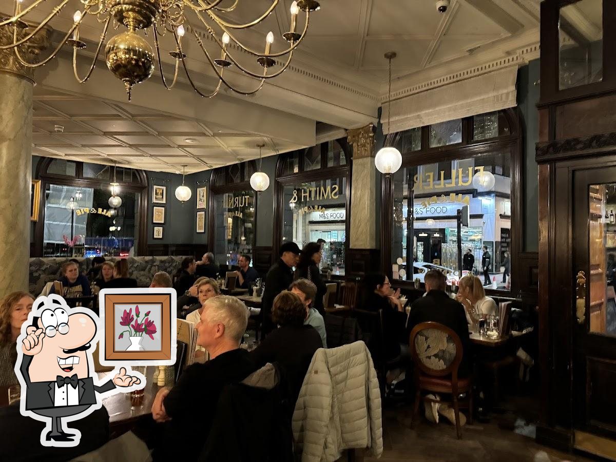 Забронируйте столик в "The Blackbird, Earl's Court".