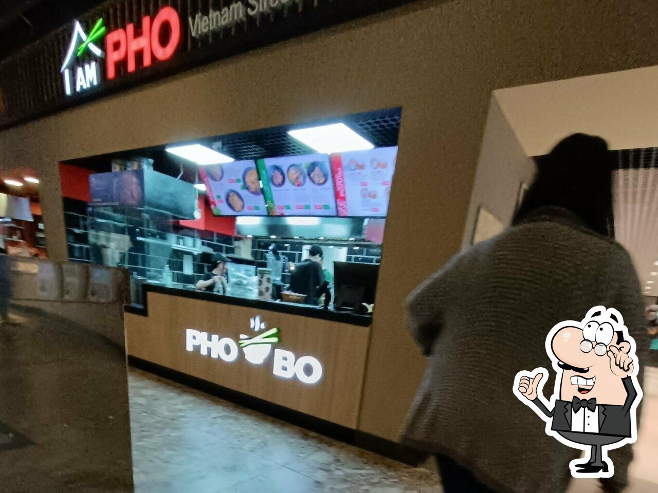 Посмотрите на внутренний интерьер "I am Pho".