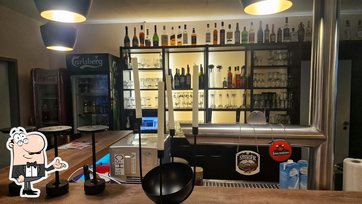 Посмотрите на внутренний интерьер "Restaurant "Odessa"".