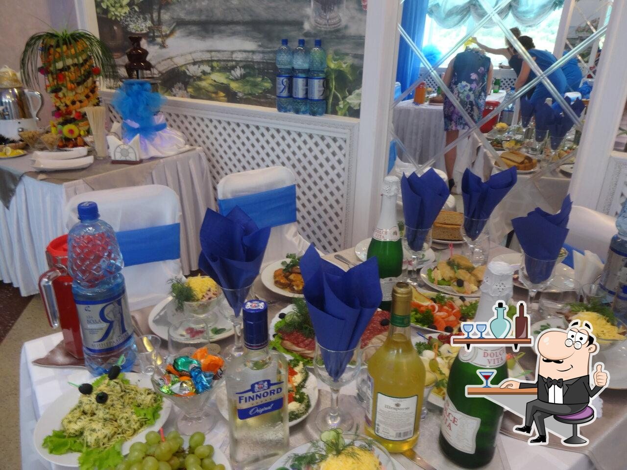 Забронируйте столик в "Ванильный берег".