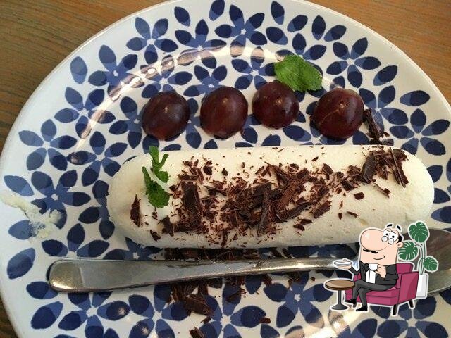 Посмотрите на внутренний интерьер "Пицца 17/2".