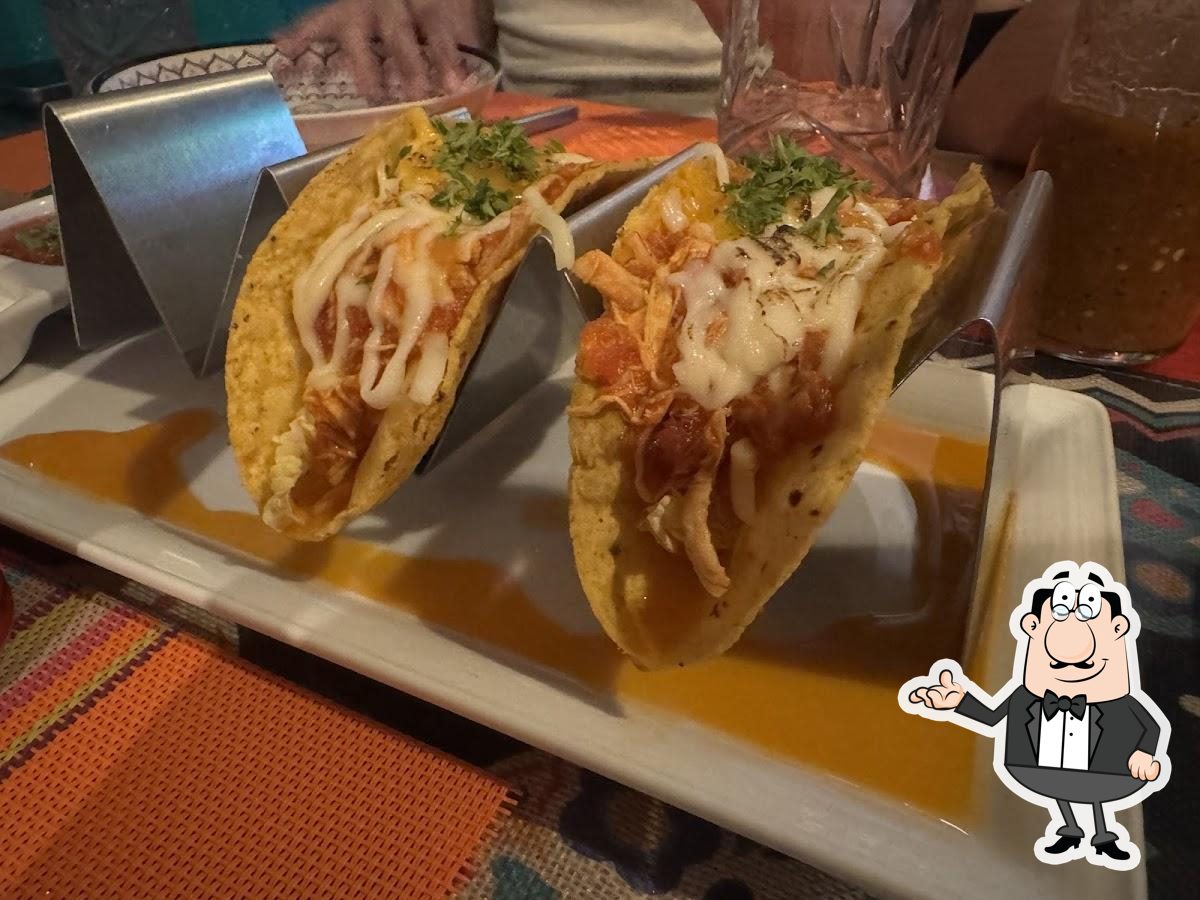 Забронируйте столик в "Amore Mexican Tapas & Bar".