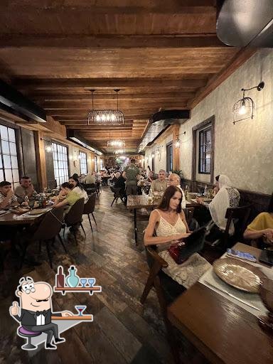 Забронируйте столик в "Каманча".