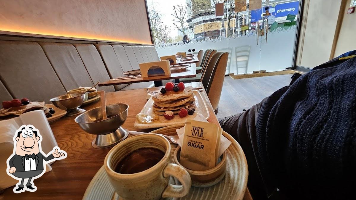 Забронируйте столик в "The Blackbird, Earl's Court".