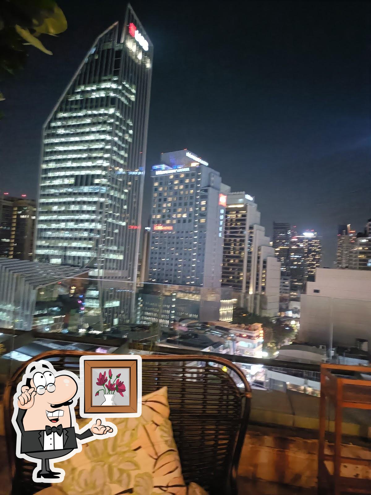 Забронируйте столик в "Escape Bangkok".