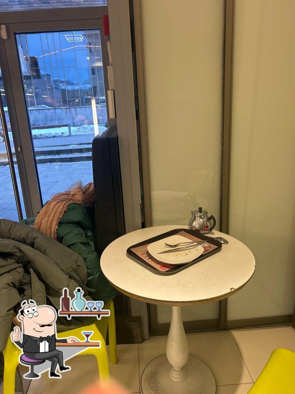 Интерьер "Кулинарная лавка братьев Караваевых".